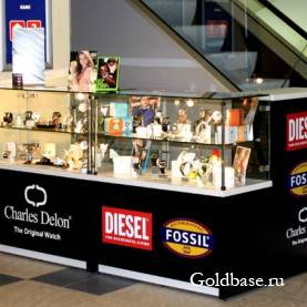 продается две витрины и тумба