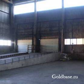 Склад В класса со стеллажами и пандусом