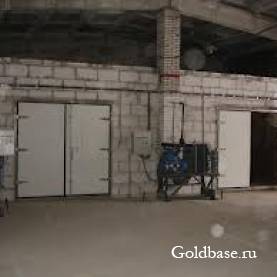 Продается отдельно стоящее здание с морозильной камерой 15куб.м. с землей, мкр. Горский